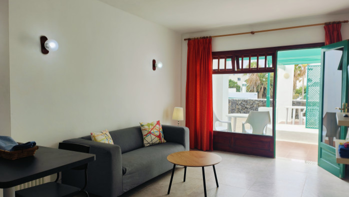 Sal&oacute;n y terraza