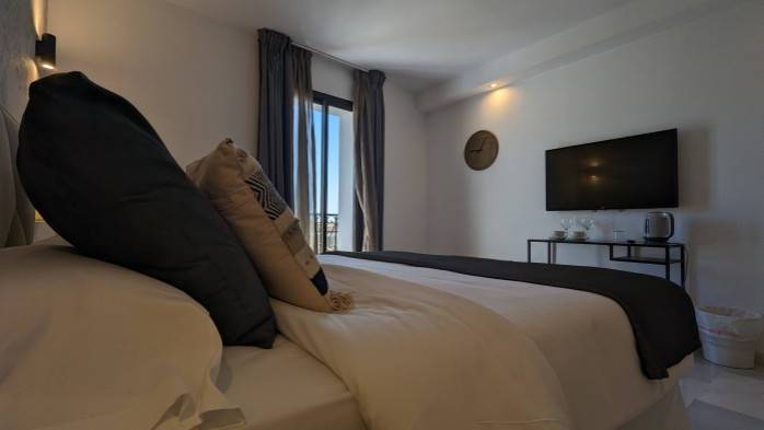 Chambre double vue sur Puerto Ban&uacute;s