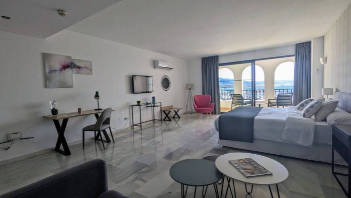 Studio vue port salon