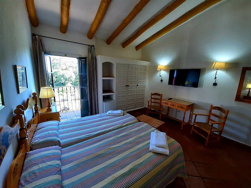 HOTEL10