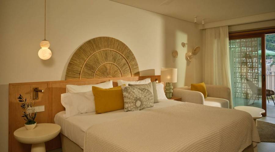 hotel salino port 