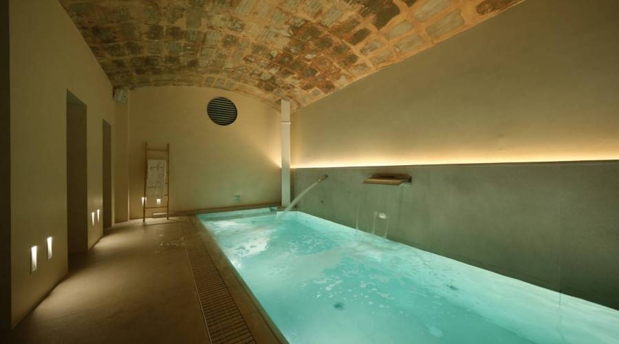 hotel salino port 